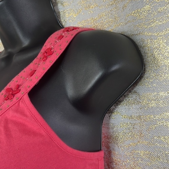 We Women’s Bright Rose Sleeveless Beaded Collar V-Neck Tank Top Size L - Picture 5 of 13